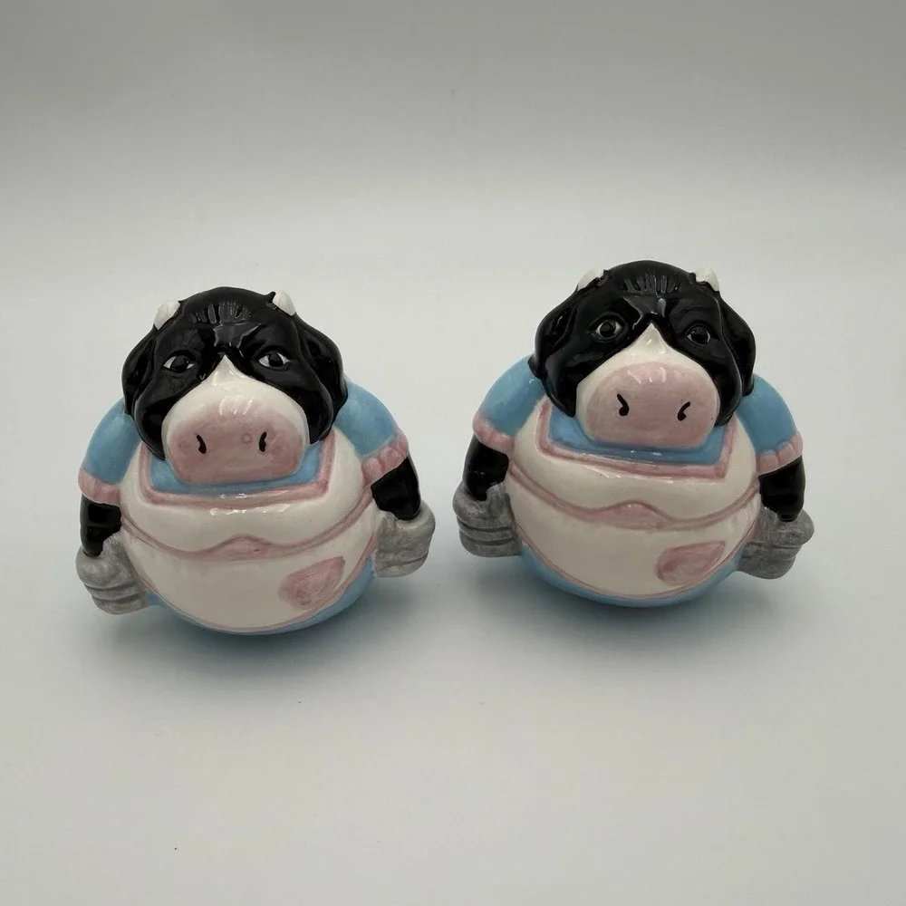 Vintage Milk Carton and Cow Salt And Pepper Shakers Set Anthropomorhic 1990s